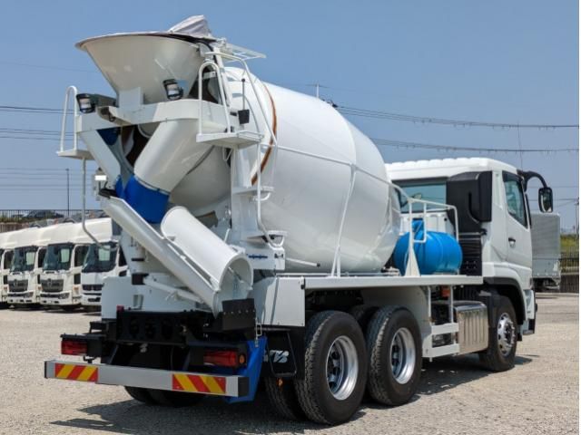 MITSUBISHI FUSOU SUPER GREAT 2025