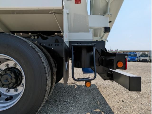 MITSUBISHI FUSOU SUPER GREAT 2025