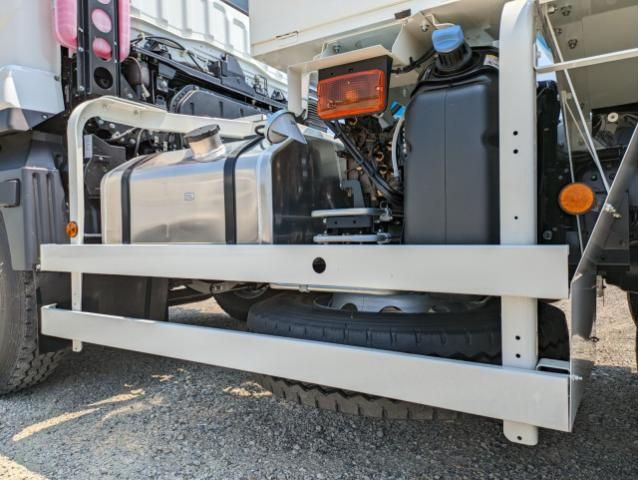 MITSUBISHI FUSOU SUPER GREAT 2025