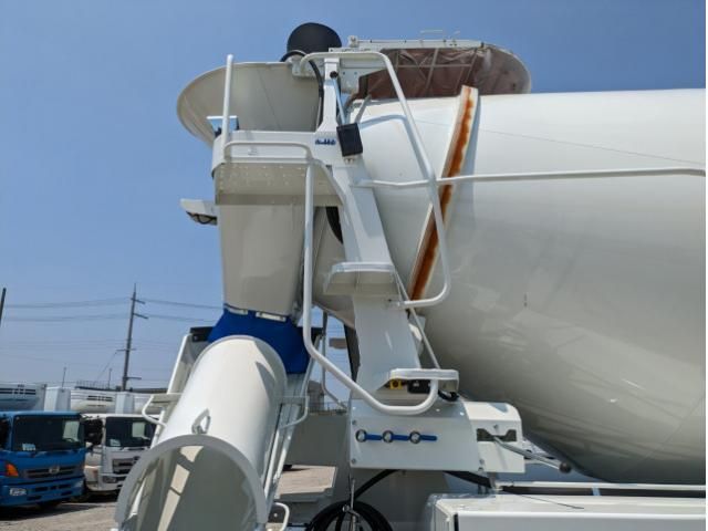 MITSUBISHI FUSOU SUPER GREAT 2025