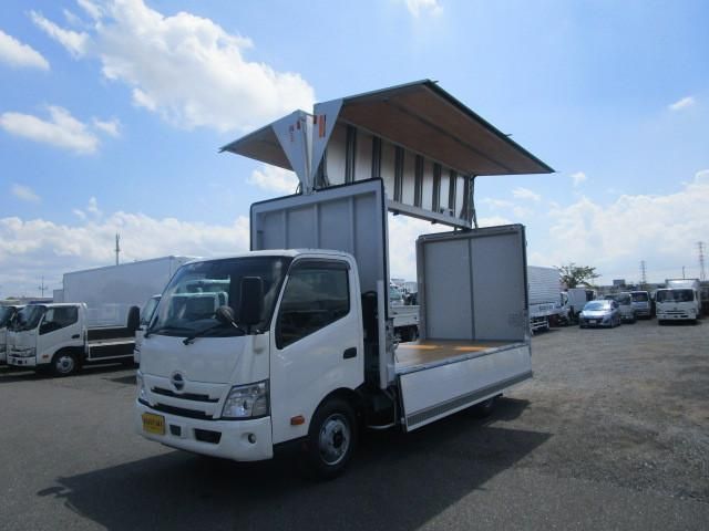 HINO DUTRO 2025
