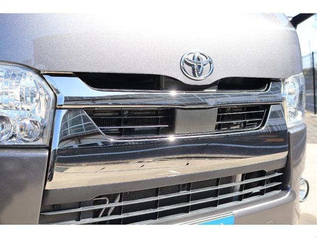 TOYOTA HIACE van 2WD 2020