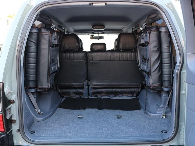 TOYOTA LANDCRUISER PRADO 2001