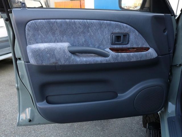 TOYOTA LANDCRUISER PRADO 2001