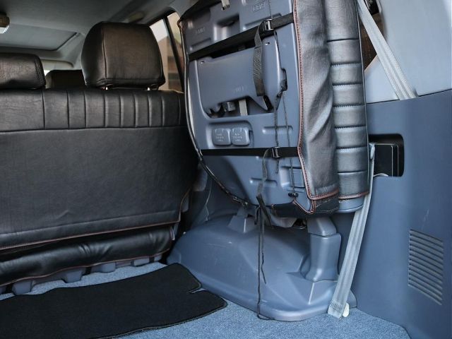 TOYOTA LANDCRUISER PRADO 2001