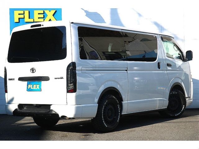 TOYOTA HIACE van 4WD 2024