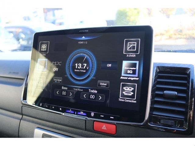 TOYOTA HIACE van 4WD 2024