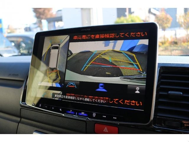 TOYOTA HIACE van 4WD 2024