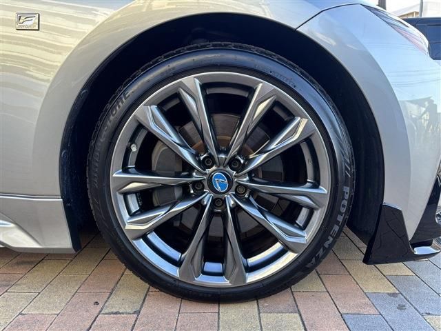 TOYOTA LEXUS IS300h 2020