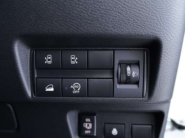 MITSUBISHI DELICA MINI 2023