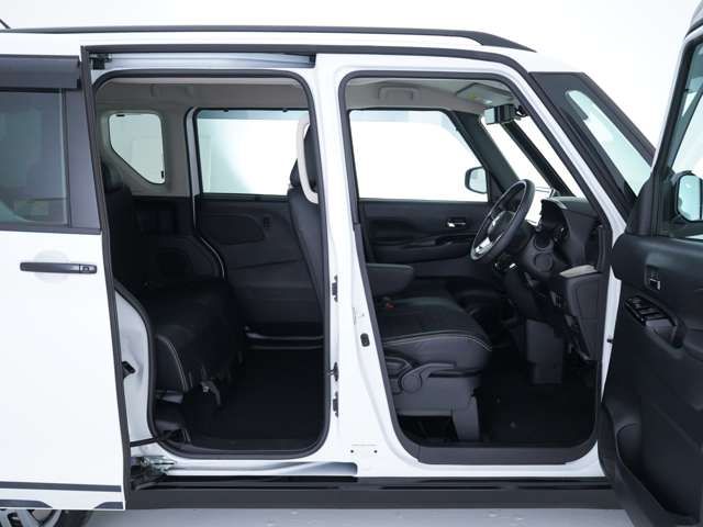 MITSUBISHI DELICA MINI 2023