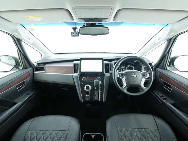 MITSUBISHI DELICA D:5 4WD 2023