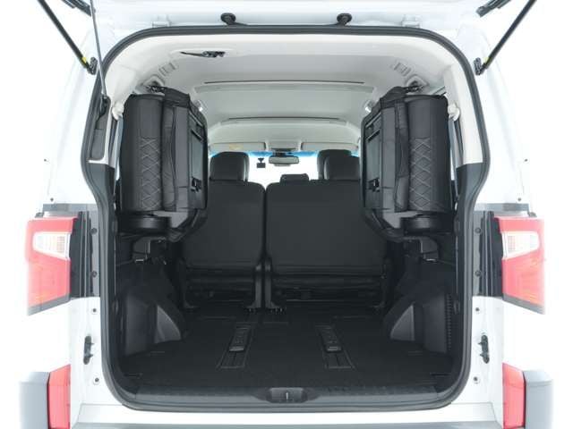 MITSUBISHI DELICA D:5 4WD 2023