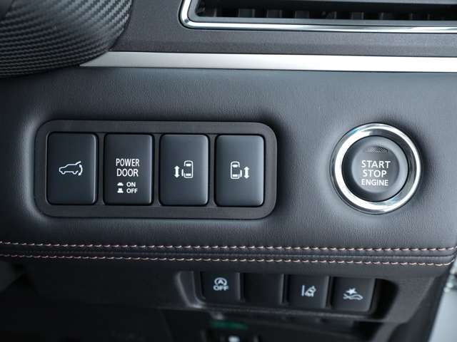 MITSUBISHI DELICA D:5 4WD 2023