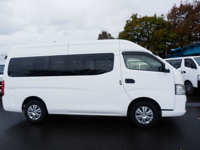 NISSAN NV350 CARAVAN 4WD 2014