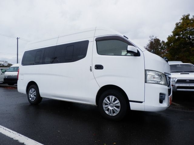 NISSAN NV350 CARAVAN 4WD 2014