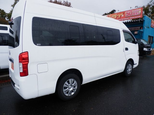 NISSAN NV350 CARAVAN 4WD 2014