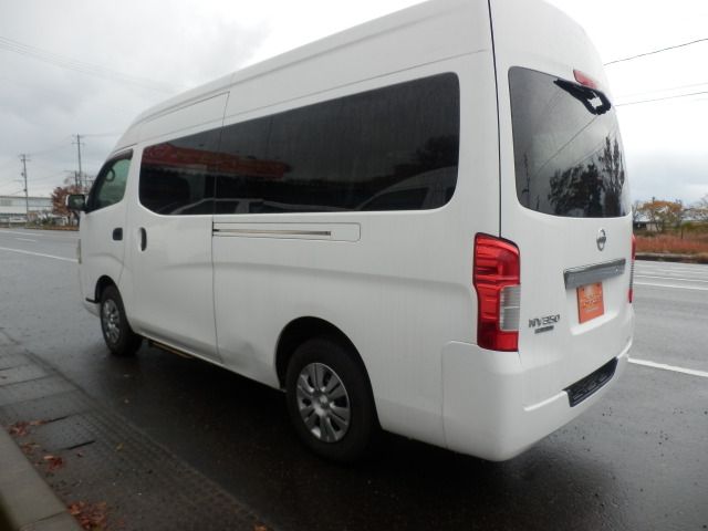 NISSAN NV350 CARAVAN 4WD 2014