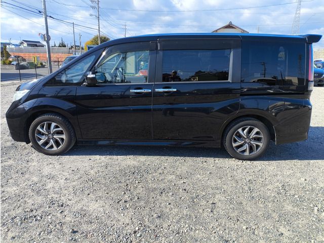 HONDA STEPWAGON SPADA 2016