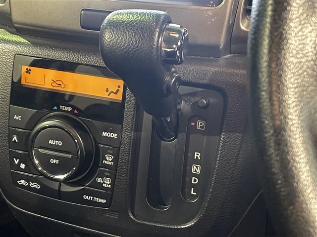 SUZUKI Spacia custom Z 4WD 2017