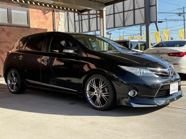 TOYOTA AURIS 2013