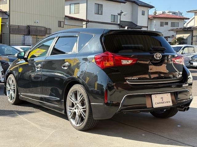 TOYOTA AURIS 2013
