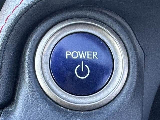 TOYOTA LEXUS IS300h 2013