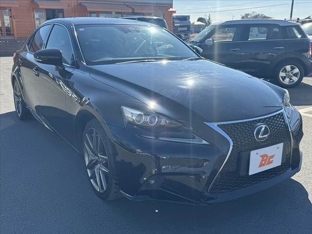 TOYOTA LEXUS IS300h 2013