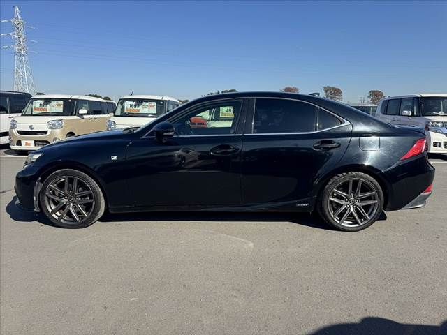 TOYOTA LEXUS IS300h 2013