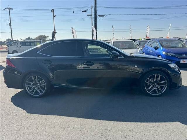 TOYOTA LEXUS IS300h 2013