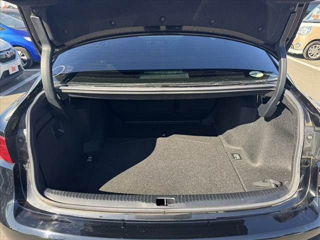 TOYOTA LEXUS IS300h 2013