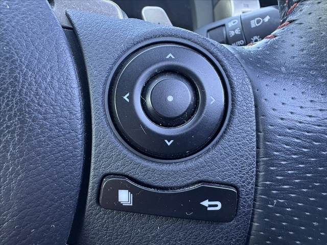 TOYOTA LEXUS IS300h 2013