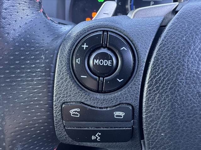 TOYOTA LEXUS IS300h 2013