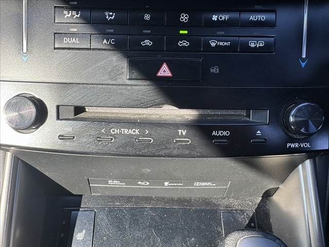 TOYOTA LEXUS IS300h 2013