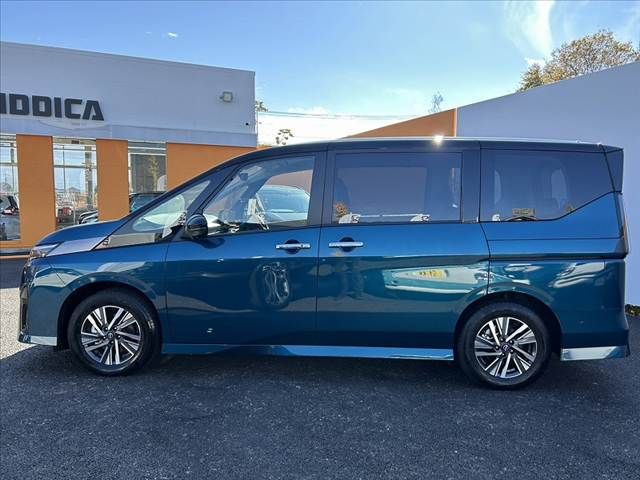 NISSAN SERENA  WG 2024