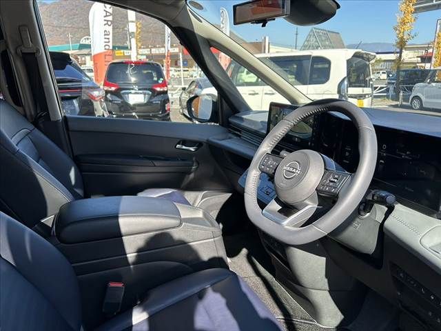 NISSAN SERENA  WG 2024