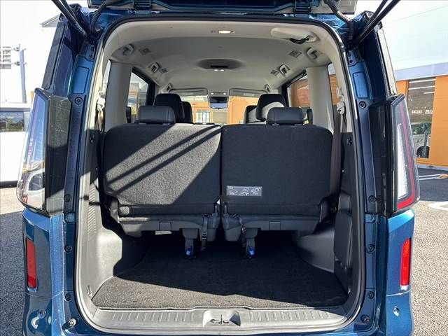 NISSAN SERENA  WG 2024