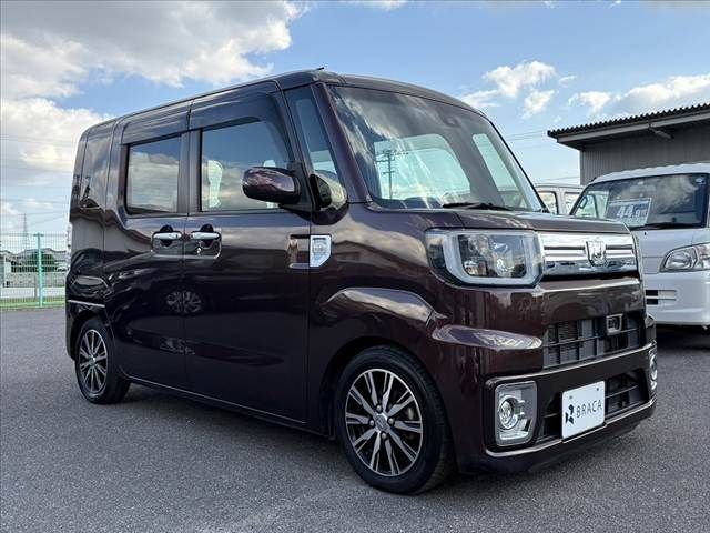 DAIHATSU WAKE 2016