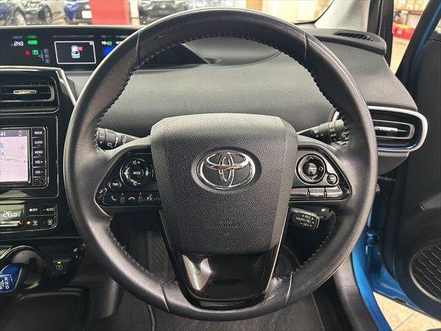 TOYOTA PRIUS 2019