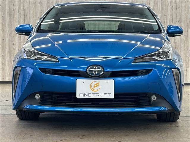 TOYOTA PRIUS 2019