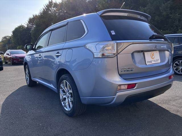 MITSUBISHI OUTLANDER PHEV 2013