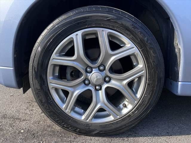 MITSUBISHI OUTLANDER PHEV 2013