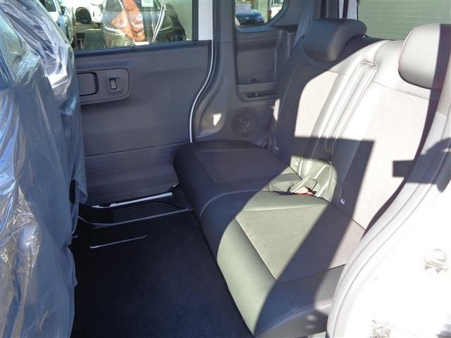 HONDA N BOX CUSTOM 4WD 2025