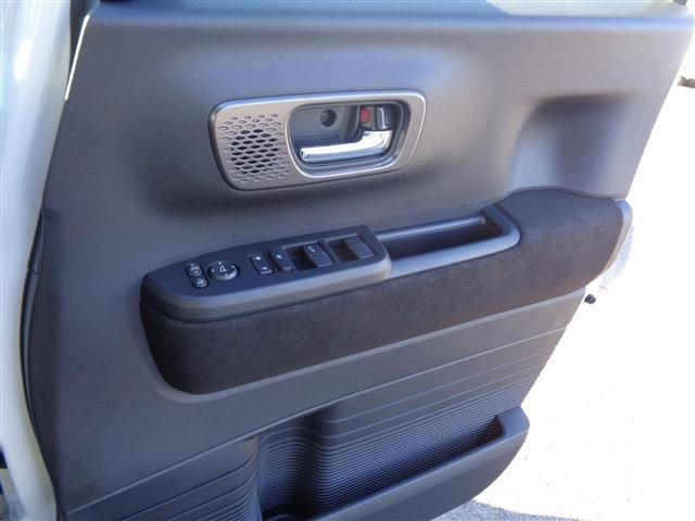 HONDA N BOX CUSTOM 4WD 2025