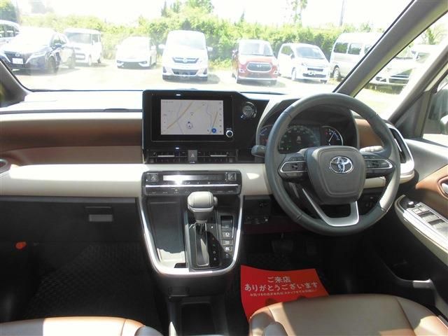 TOYOTA NOAH HYBRID 2024