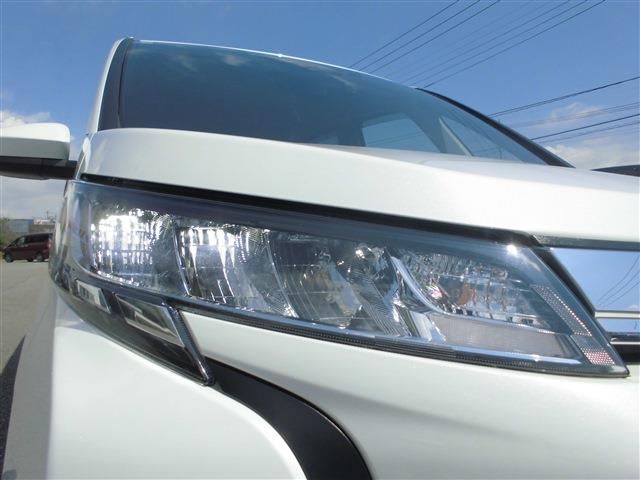 TOYOTA NOAH HYBRID 2024