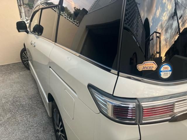 NISSAN ELGRAND 2015