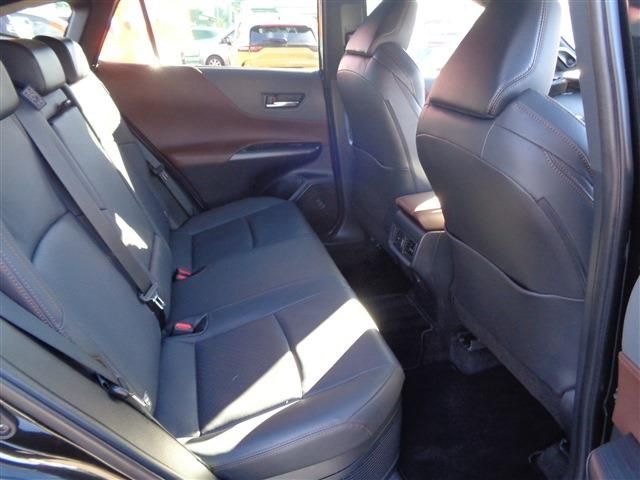 TOYOTA HARRIER HYBRID 2023