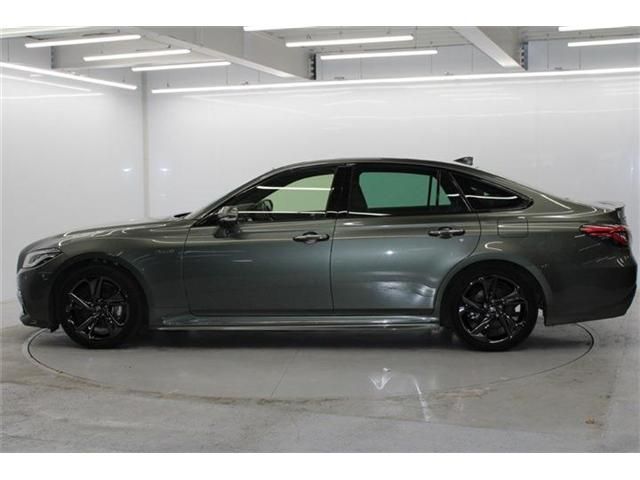 TOYOTA CROWN sedan hybrid 2018