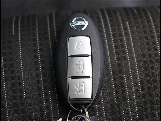 NISSAN NV350 CARAVAN 4WD 2020